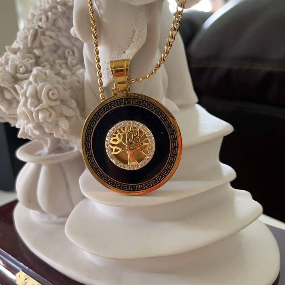 ❤️❤️❤️Beautiful Necklace with diamonds ❤️❤️❤️